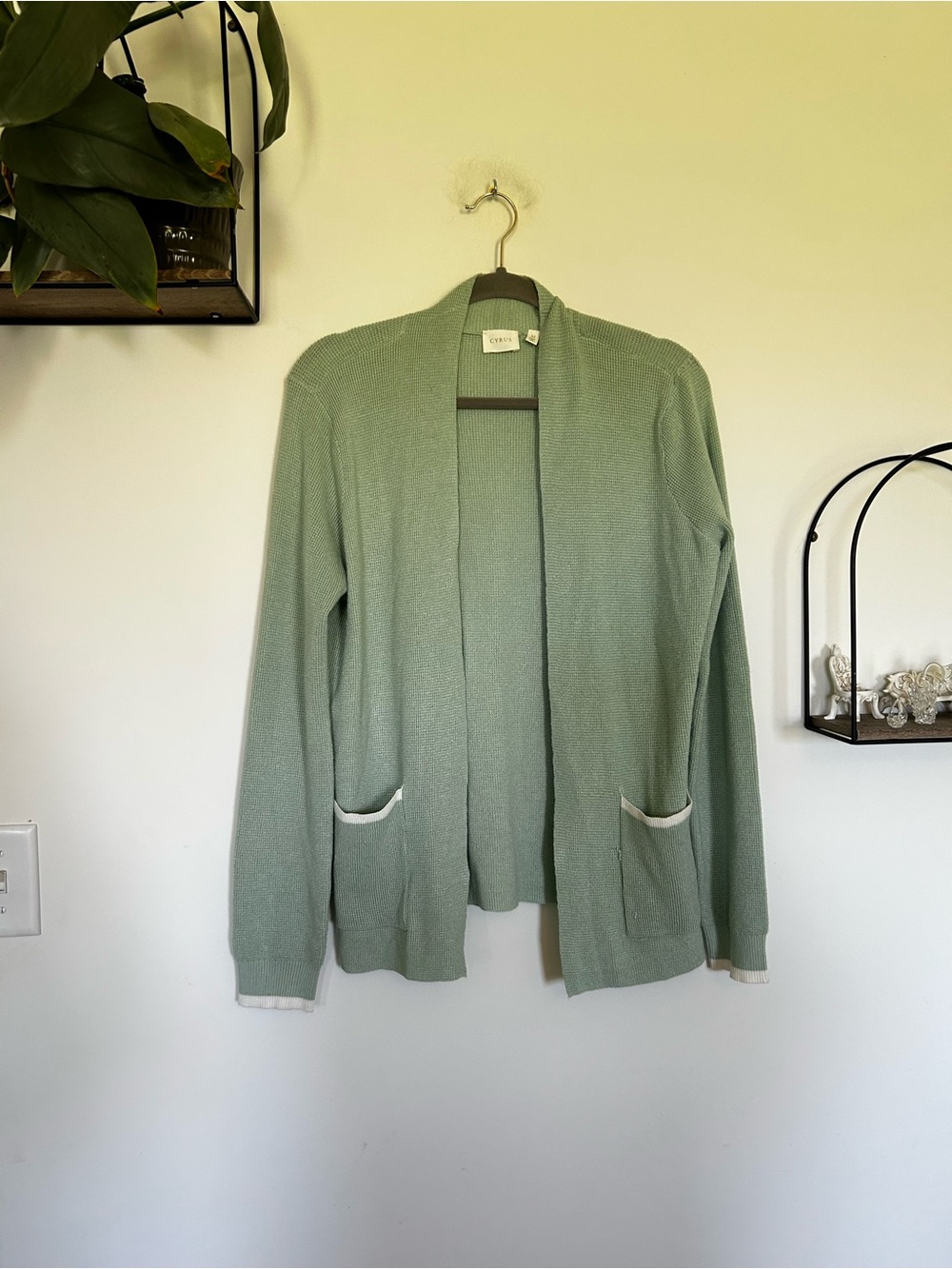 Cyrus Sage Green & Cream Knit Open Front Cardigan Sweater Size Medium